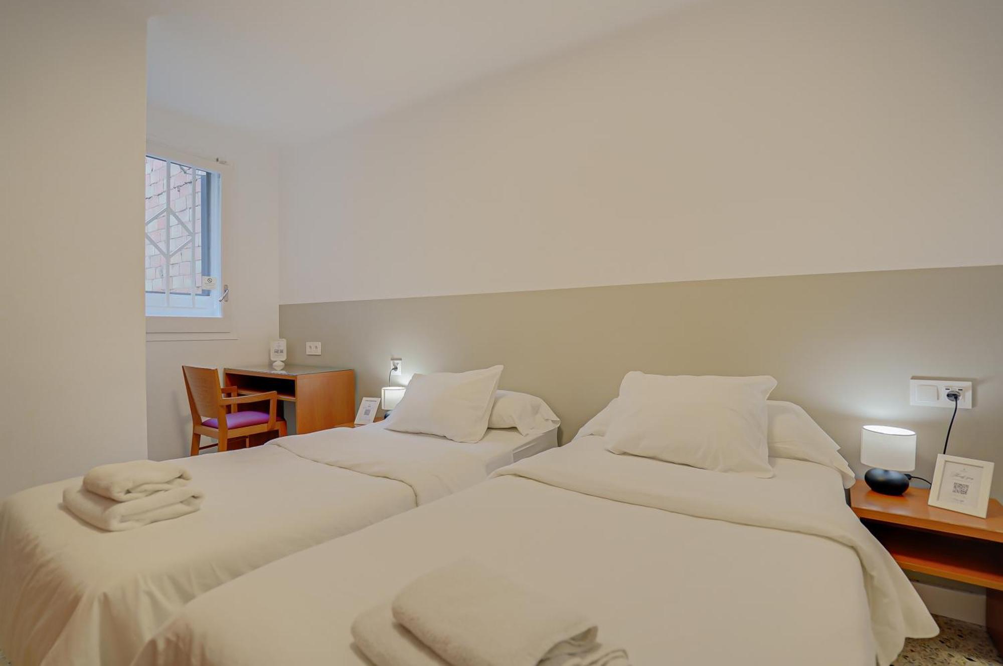Hostal Y Apartamento Moli De Mar โยเรตเดมาร์ ห้อง รูปภาพ